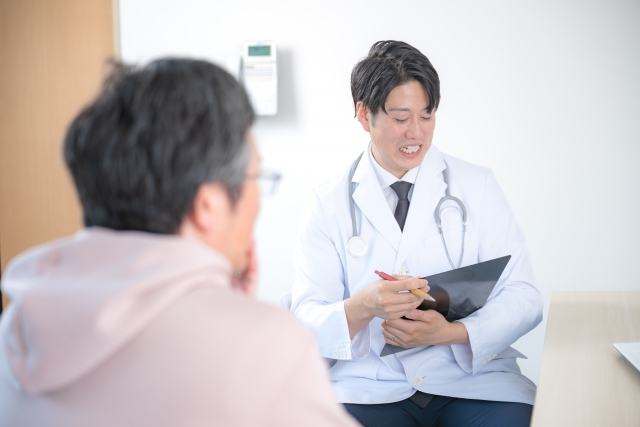 男性乳がんの症状とは?気をつけるべきサイン