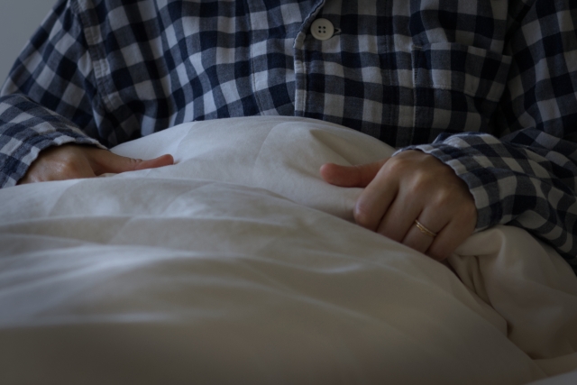 夜中にトイレで目が覚める原因と対策｜快適な睡眠を取り戻す方法