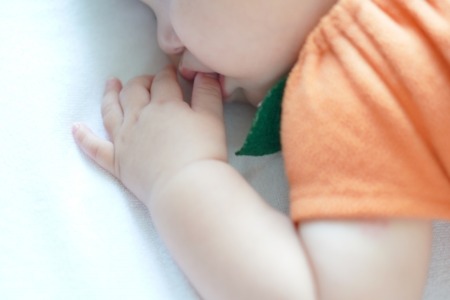 こどもの歯並びが悪くなる原因とは？小さい時の良くない習慣