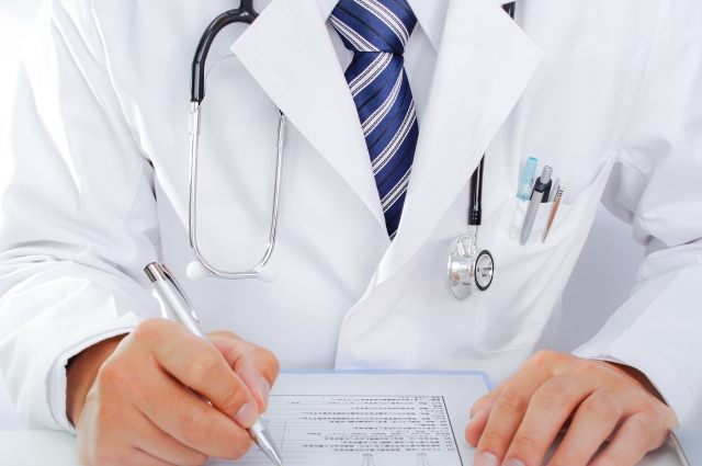 血液検査のメリットとデメリット