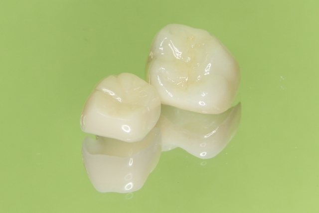セラミック治療の「ジルコニア」の特徴とそのメリット・デメリット