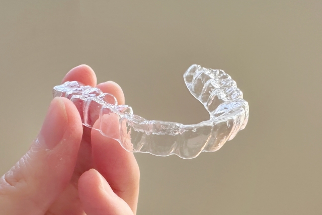 マウスピース矯正のメリットとデメリット｜後悔しないために知っておくべきポイント