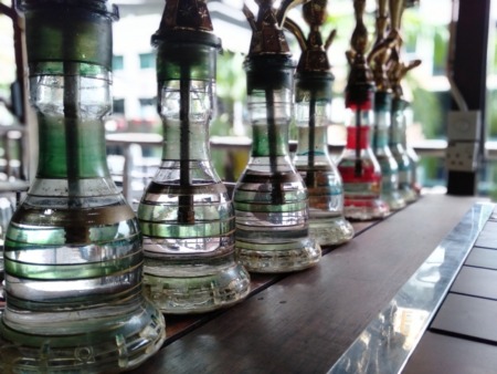 水タバコと一酸化炭素中毒：潜在的な危険性と後遺症について