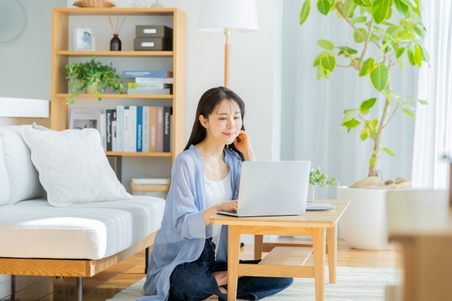 座りすぎが大腸がんリスクを上昇させる？座りすぎの影響と予防策