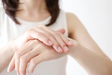 手湿疹（主婦湿疹）の原因と対処法｜快適に過ごすためのケアガイド