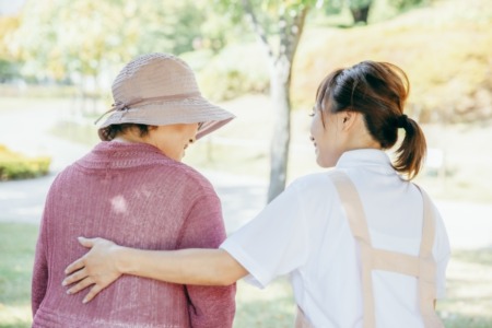 認知症の初期症状と介護が必要になるサイン｜早期発見と対策