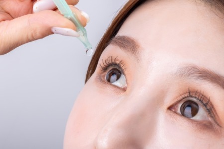 後天性眼瞼下垂と点眼薬アップニークミニ点眼液0.1%の効果と使い方