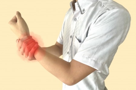 ペインクリニックで受けられる治療｜痛みを和らげるための最新アプローチ
