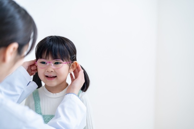 子供の近視の原因と予防法|視力を守るためのポイント